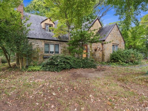 116 Huntington Road, Port Washington, NY 11050