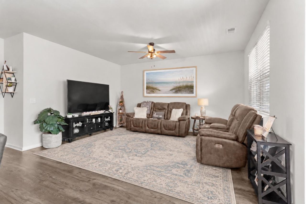 2253 Blackthorn Dr. Photo 16