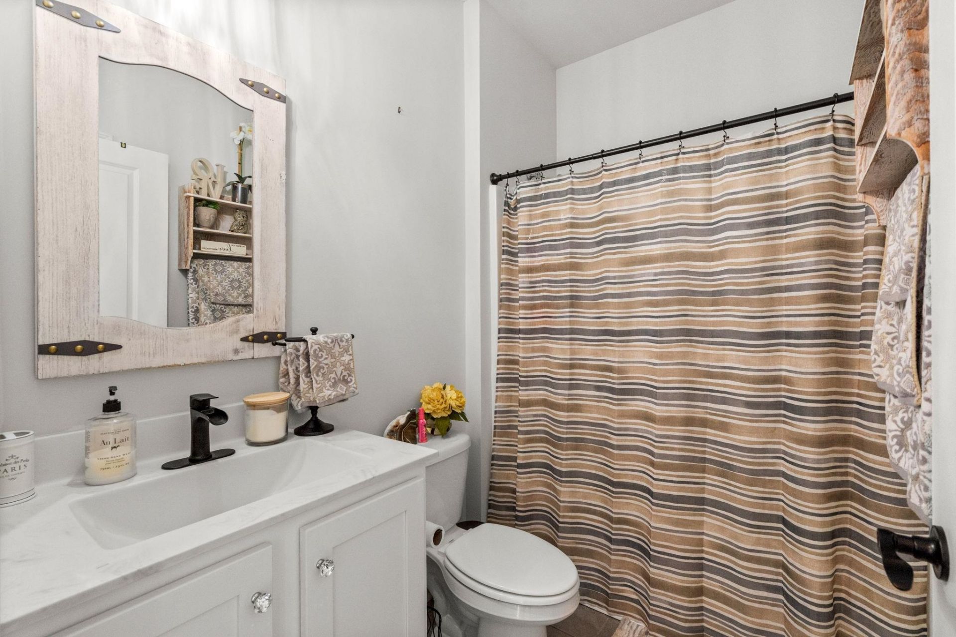 2253 Blackthorn Dr. Photo 36