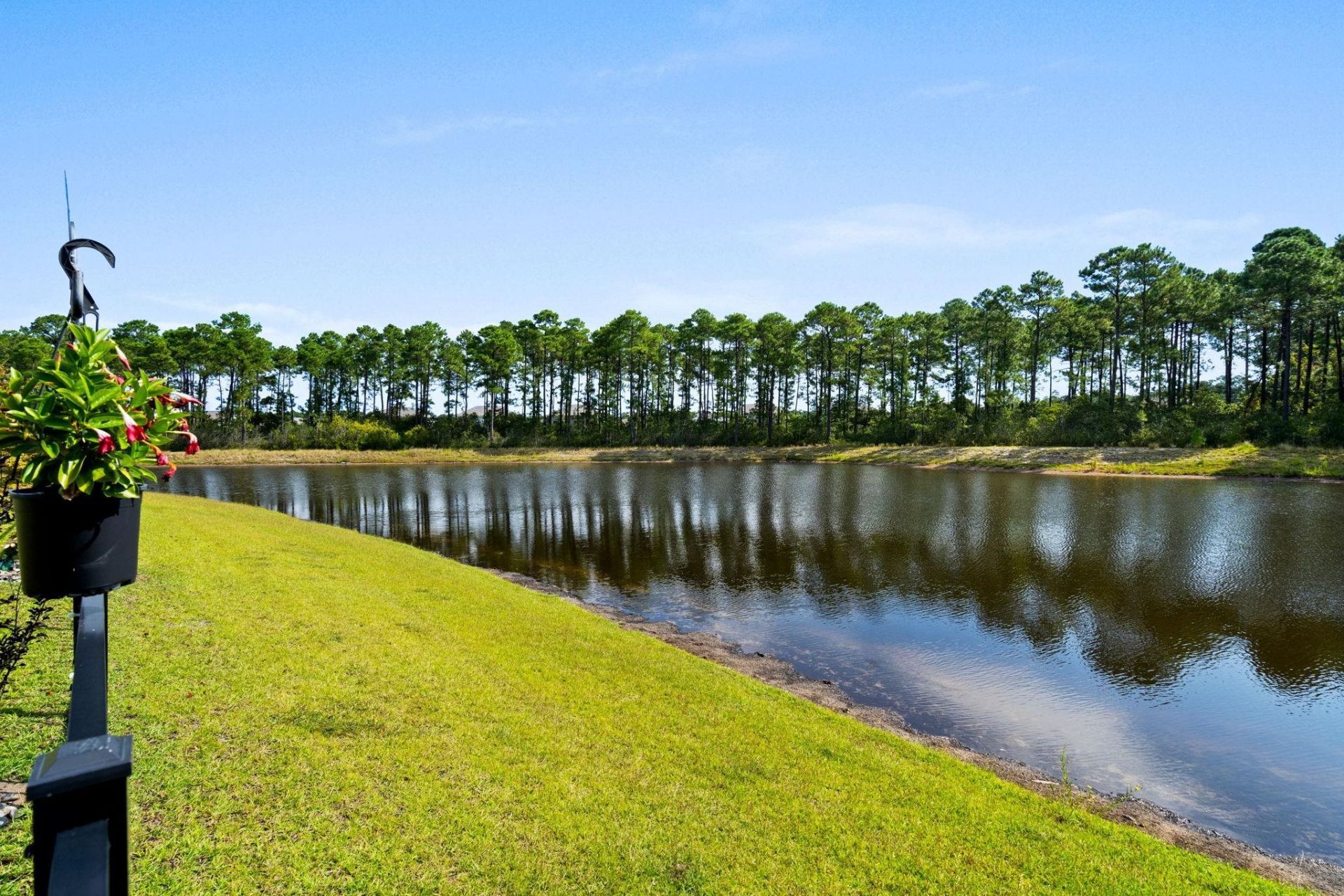 2253 Blackthorn Dr. Photo 41
