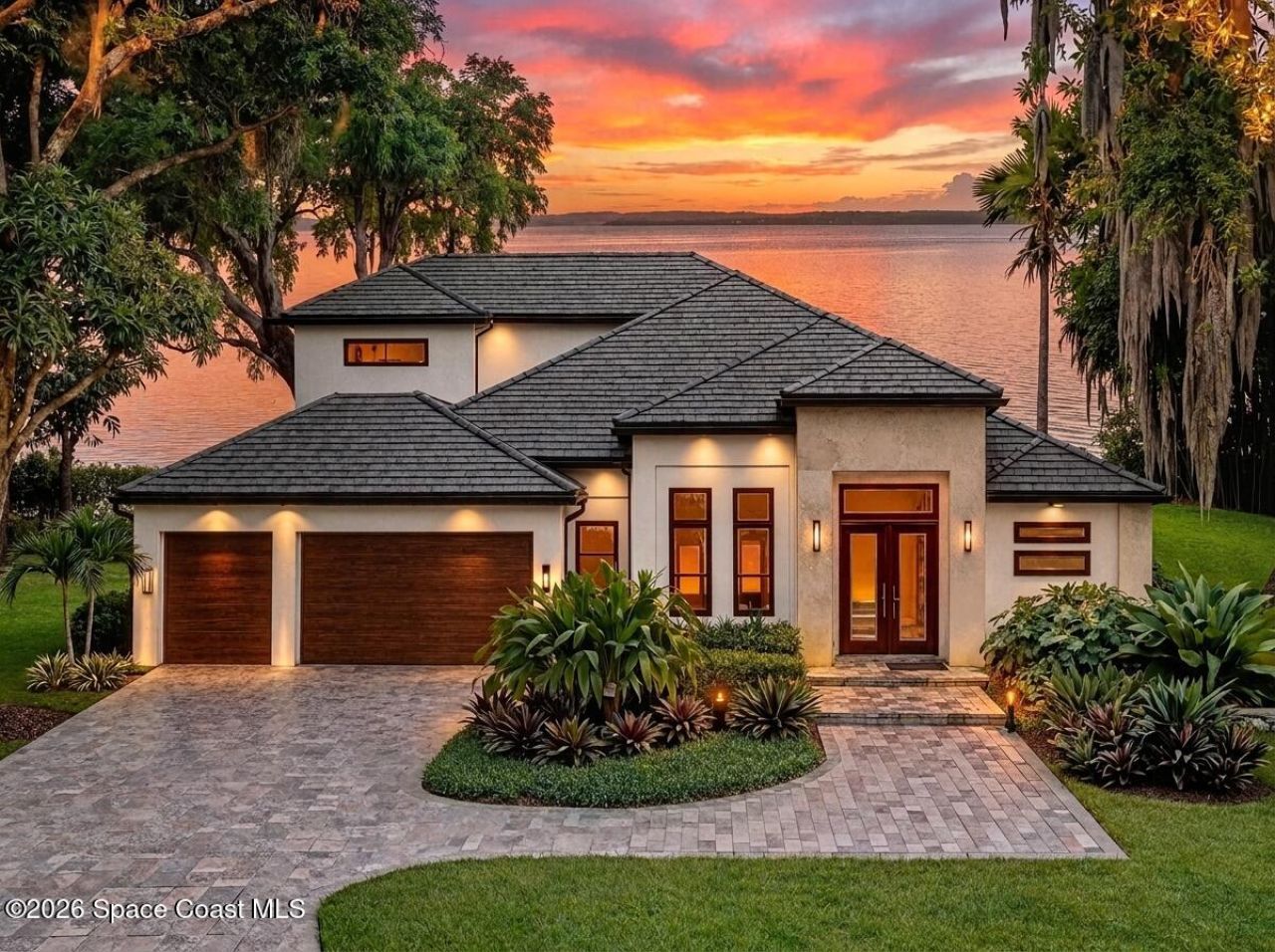 8765 S Tropical Trail S, Merritt Island, FL 32952 Photo