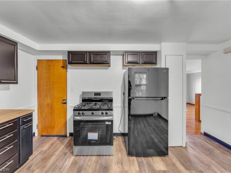 77 Solon Road, Unit 2/UP, Bedford, OH 44146 Photo 10