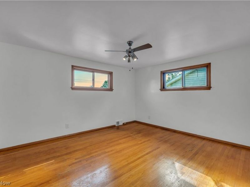 77 Solon Road, Unit 2/UP, Bedford, OH 44146 Photo 15