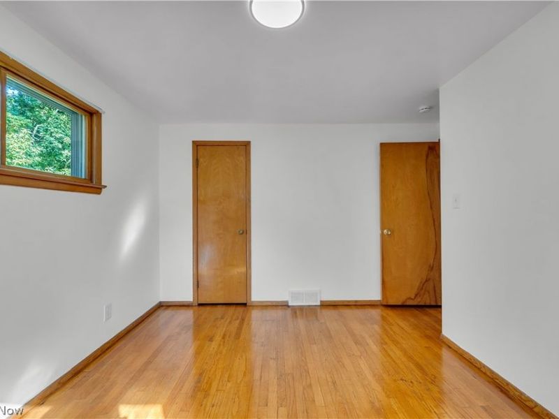 77 Solon Road, Unit 2/UP, Bedford, OH 44146 Photo 16