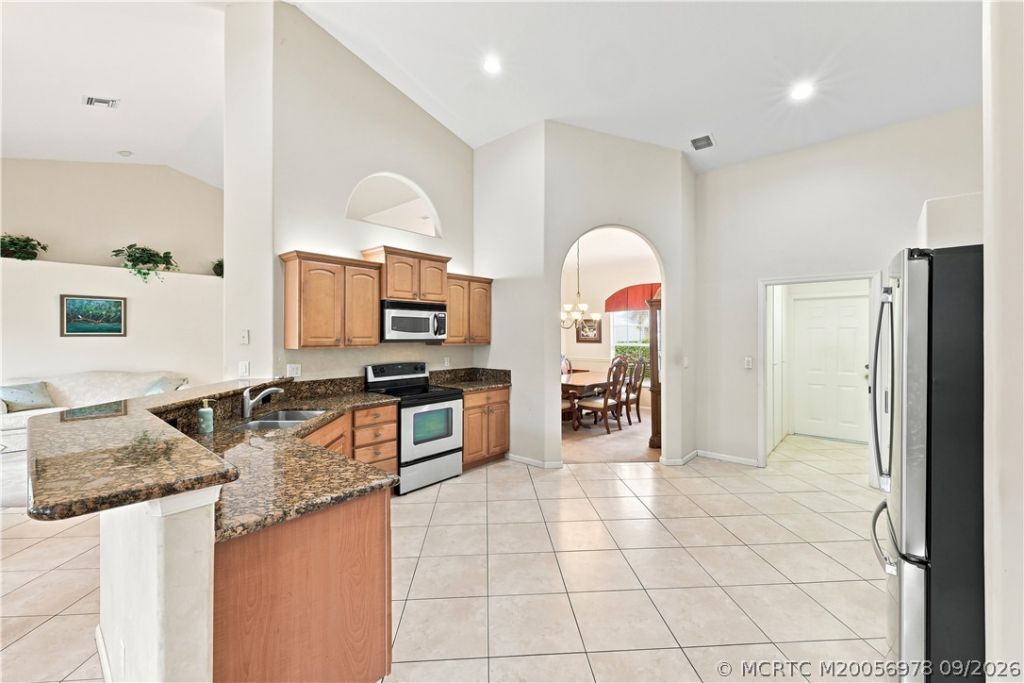 4081 SE Newton Street , Stuart, FL 34997 Photo