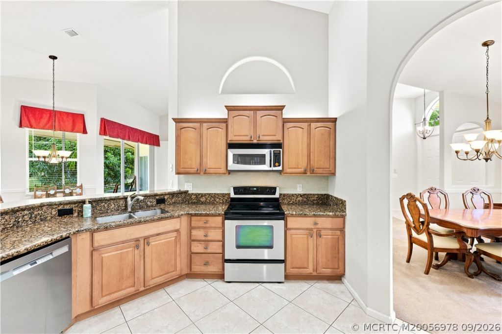 4081 SE Newton Street , Stuart, FL 34997 Photo