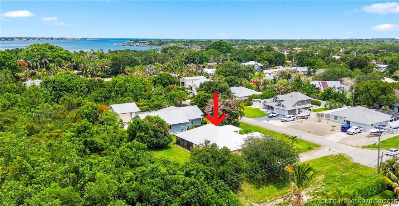 4081 SE Newton Street , Stuart, FL 34997 Photo