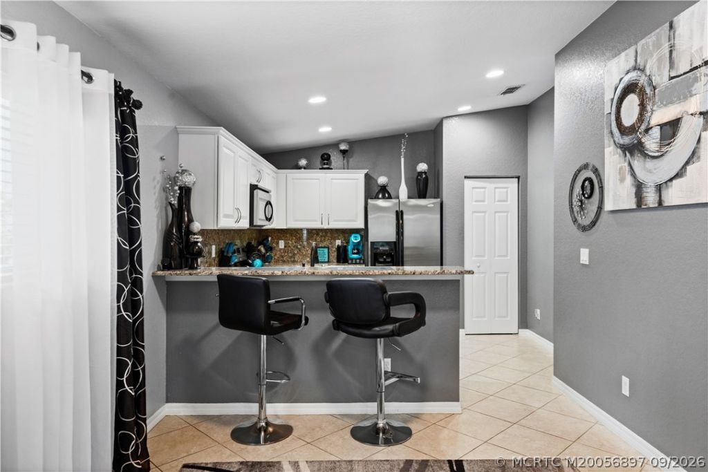 1952 SW Jamesport Drive, Port Saint Lucie, FL 34953 Photo