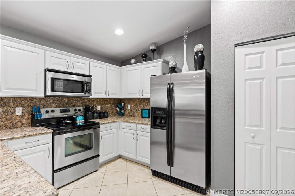 1952 SW Jamesport Drive, Port Saint Lucie, FL 34953 Photo