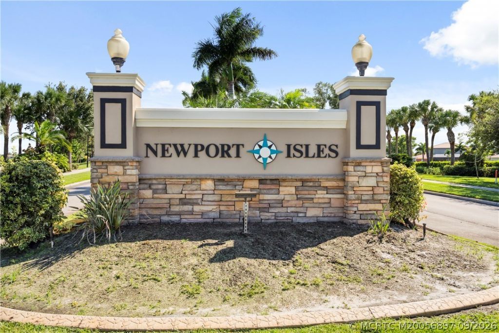 1952 SW Jamesport Drive, Port Saint Lucie, FL 34953 Photo