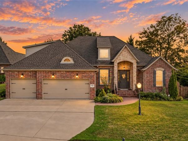 3103 E Greystone Drive , Springdale, AR 72764