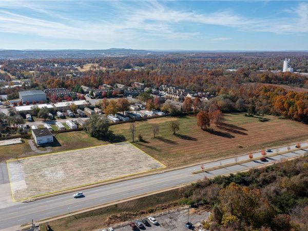 Lot B .75A Don Tyson Boulevard , Springdale, AR 72764