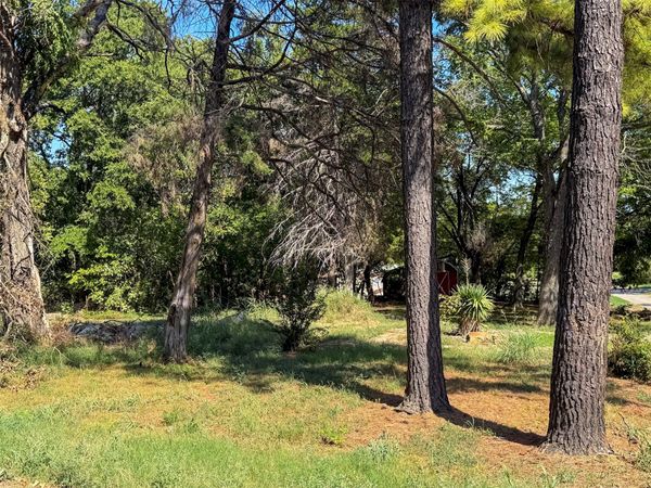 523 W 9th Street , Hominy, OK 74035