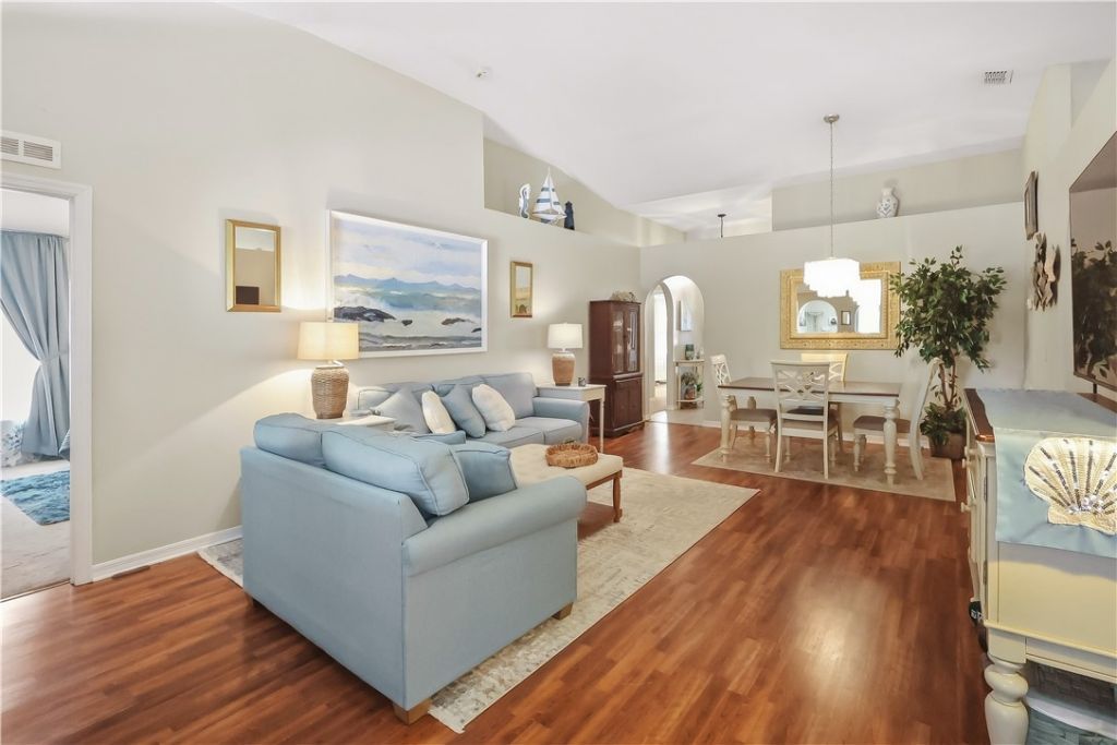 107 Morgan Circle , Sebastian, FL 32958 Photo