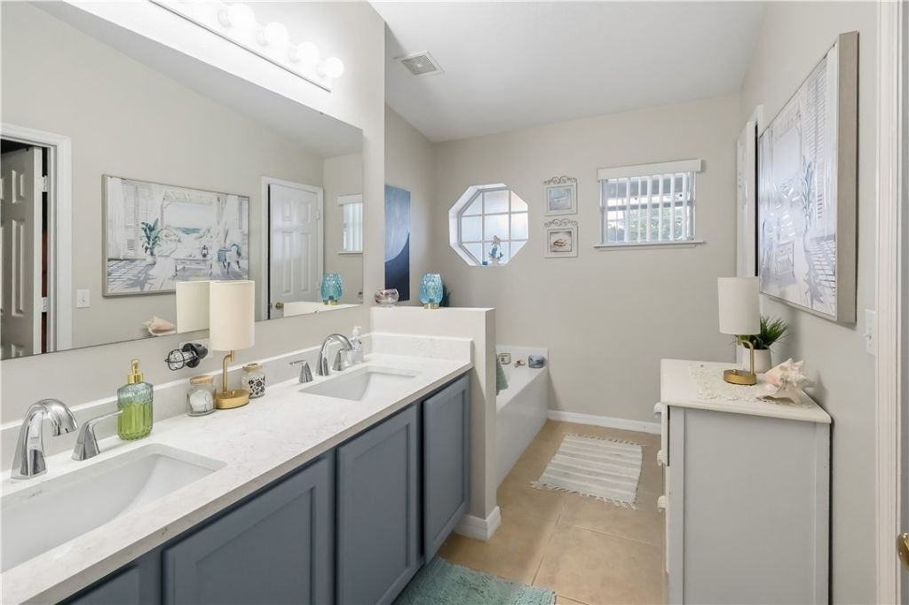 107 Morgan Circle , Sebastian, FL 32958 Photo