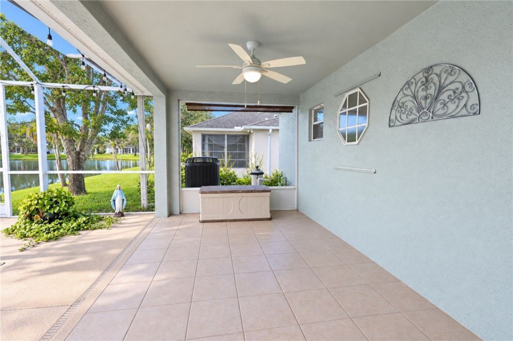 107 Morgan Circle , Sebastian, FL 32958 Photo