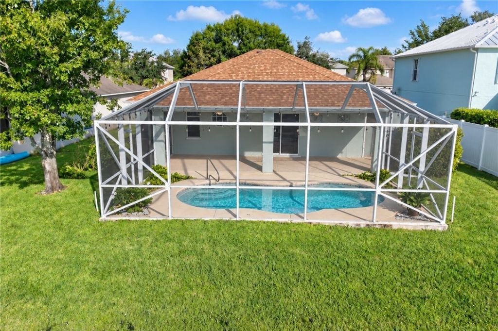 107 Morgan Circle , Sebastian, FL 32958 Photo