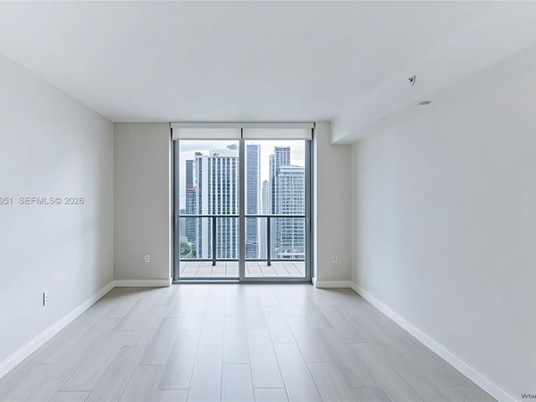 45 SW 9th St , Unit 3105, Miami, FL 33130