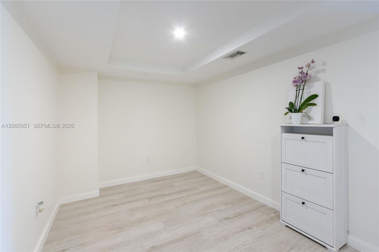 45 SW 9th St , Unit 3105, Miami, FL 33130 Photo