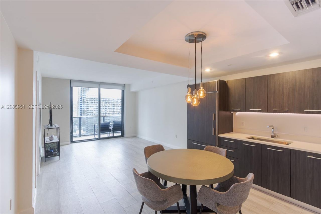 45 SW 9th St , Unit 3105, Miami, FL 33130 Photo