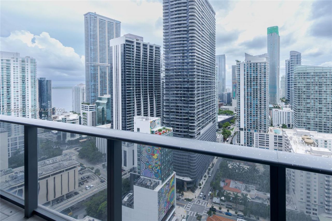 45 SW 9th St , Unit 3105, Miami, FL 33130 Photo