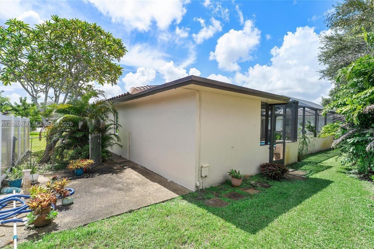 4801 N 36th Ct , Hollywood, FL 33021 Photo