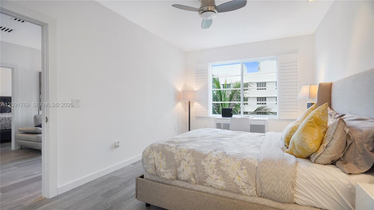 1460 Ocean Dr , Unit 407, Miami Beach, FL 33139 Photo