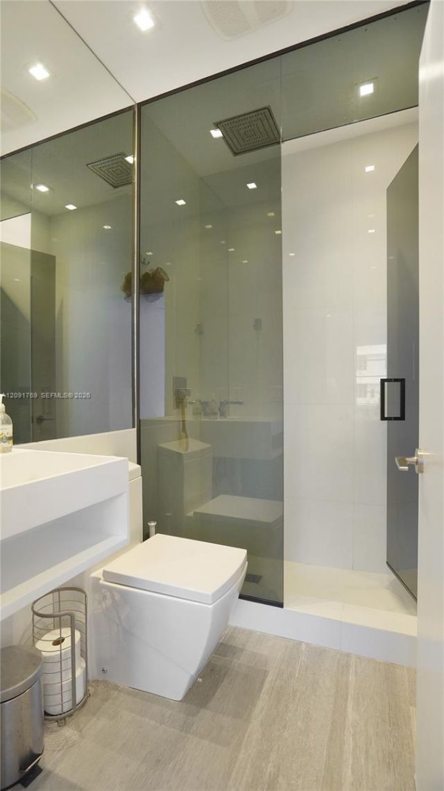 1460 Ocean Dr , Unit 407, Miami Beach, FL 33139 Photo