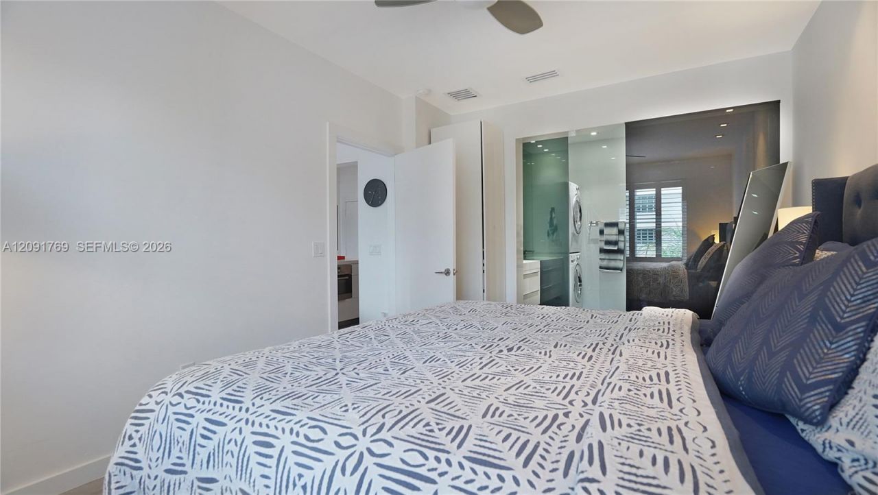 1460 Ocean Dr , Unit 407, Miami Beach, FL 33139 Photo