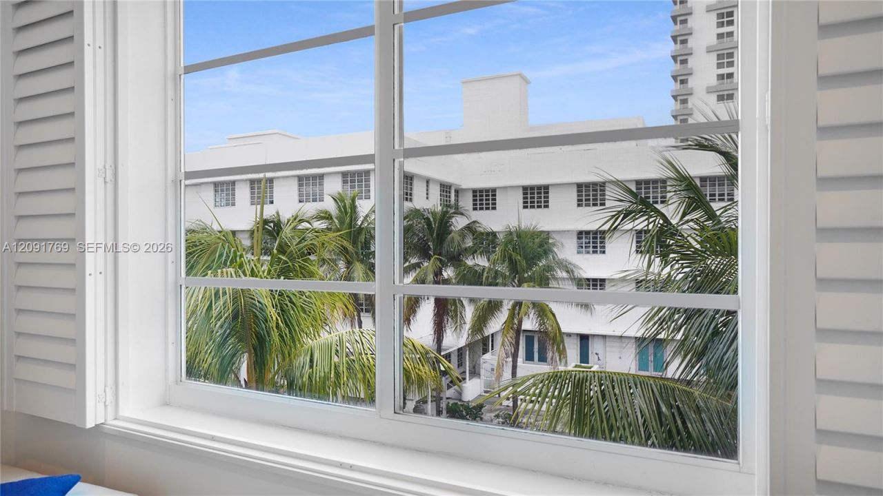 1460 Ocean Dr , Unit 407, Miami Beach, FL 33139 Photo