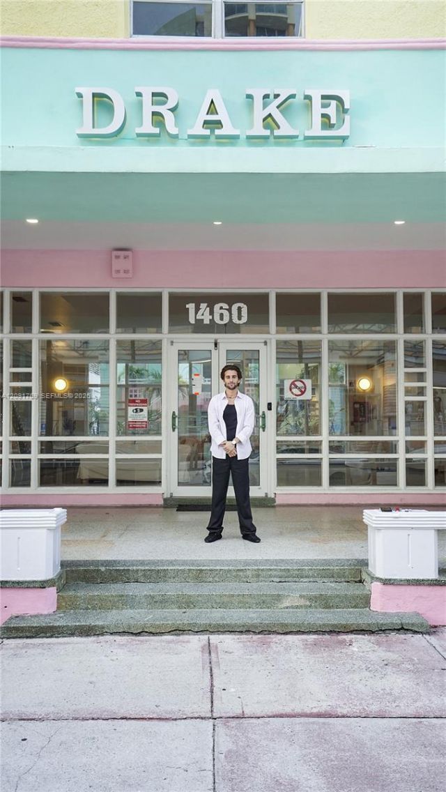 1460 Ocean Dr , Unit 407, Miami Beach, FL 33139 Photo
