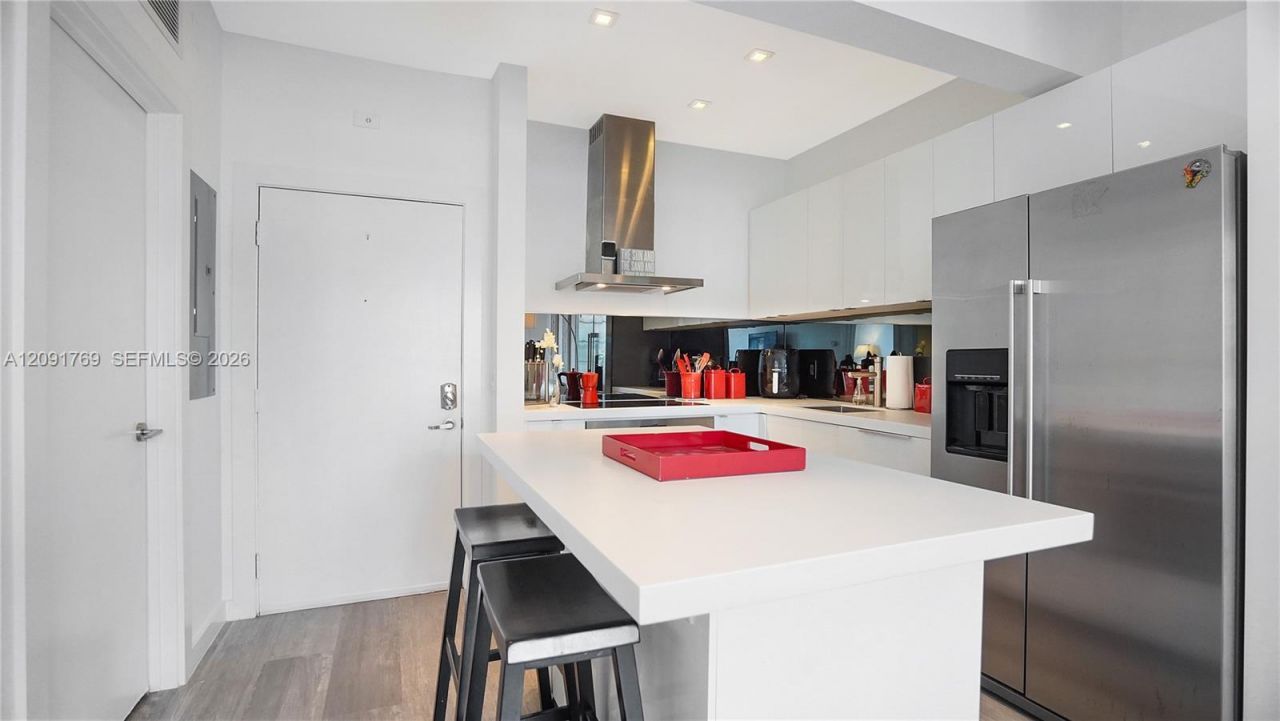 1460 Ocean Dr , Unit 407, Miami Beach, FL 33139 Photo
