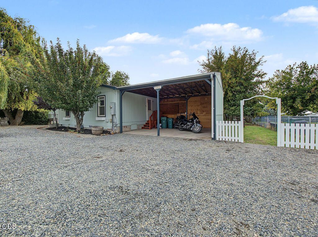 1260 Homedale Road, Klamath Falls, OR 97603 Main Photo