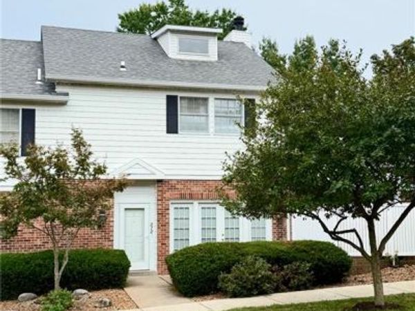 212 Carriage Court , Washington, MO 63090