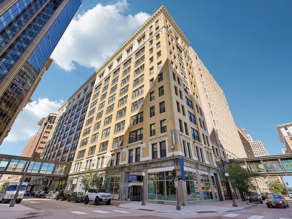 350 Saint Peter Street, Unit 1010, Saint Paul, MN 55102