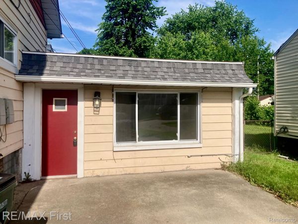 23360 Carlisle #1 Avenue , Hazel Park, Mi 48030