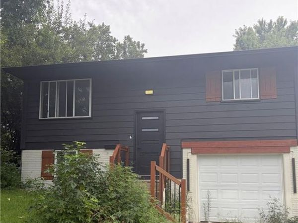 8632 E 97th Terrace, Kansas City, MO 64134