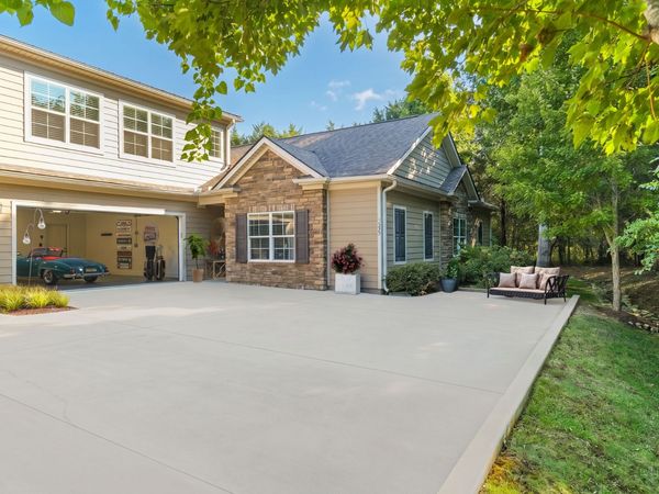 2535 Bridgeway St , Murfreesboro, TN 37128