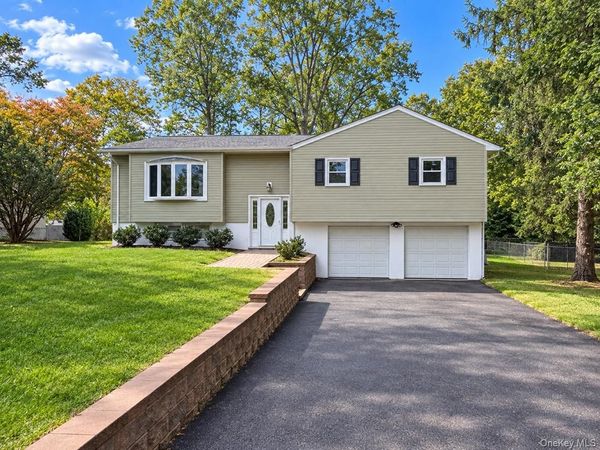 343 Ehrhardt Road, Pearl River, NY 10965