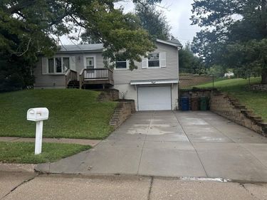 505 Nob Hill Terrace, Bellevue, NE 68005
