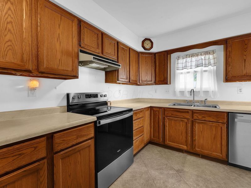 81 Fieldpoint Road, Heath, OH 43056 Photo 12