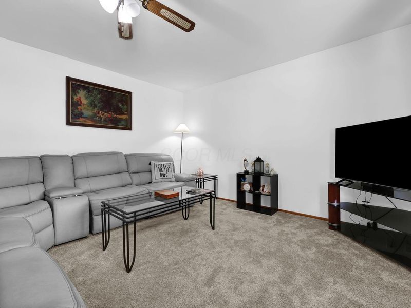 81 Fieldpoint Road, Heath, OH 43056 Photo 8