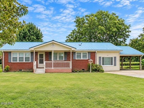 326 Ludie Brown Road , Chinquapin, NC 28521