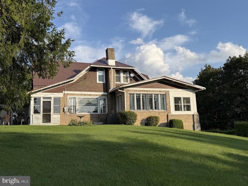 102 FRONT LANE , MILLHEIM, PA 16854