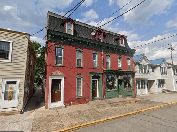 105 W KING STREET , EAST BERLIN, PA 17316