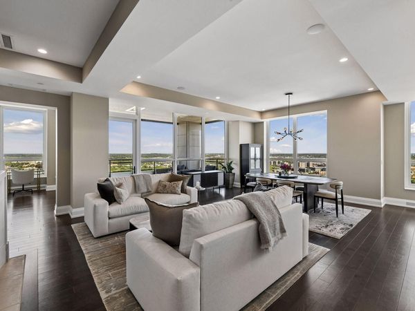 1111 W River Parkway, Unit 32C, Minneapolis, MN 55415