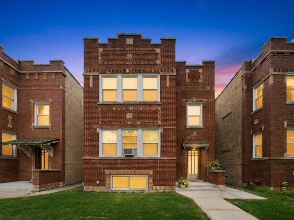 3634 N Troy Street , Chicago, IL 60618
