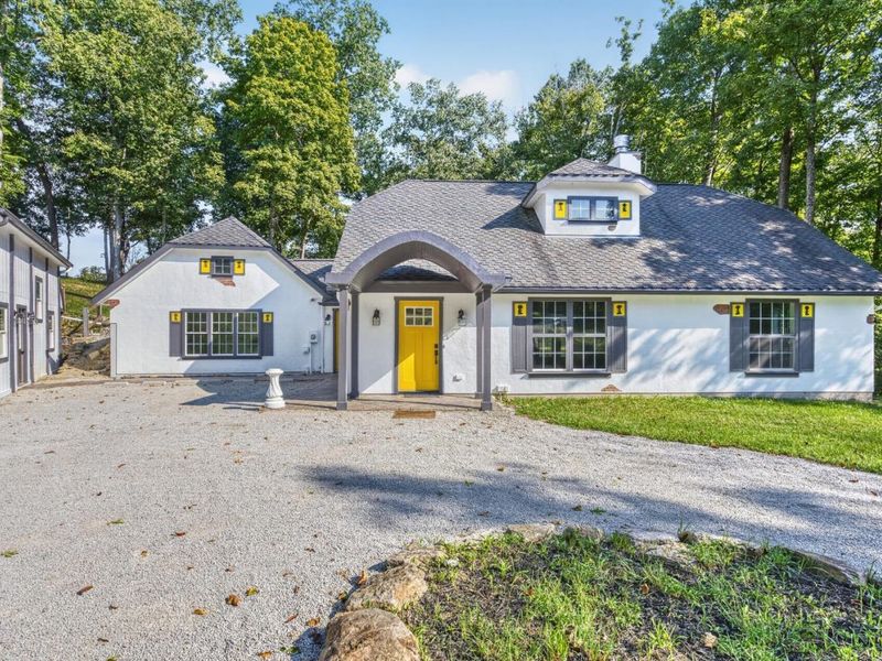 1843 Adams Road, Hamilton Township, OH 45140 Photo 2