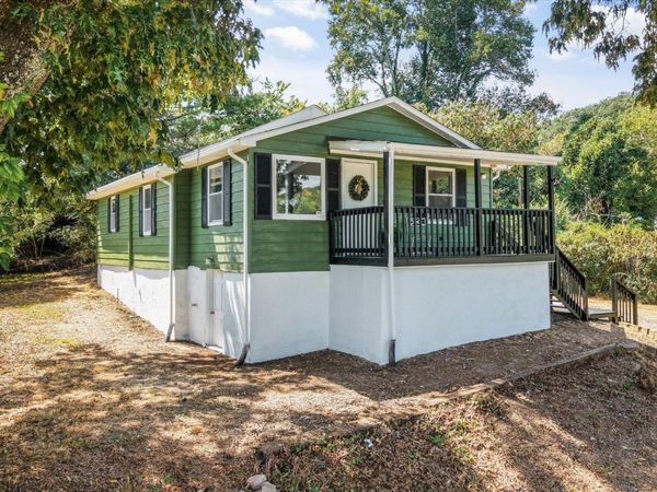 615 Butler Mill Rd , Oliver Springs, TN 37840