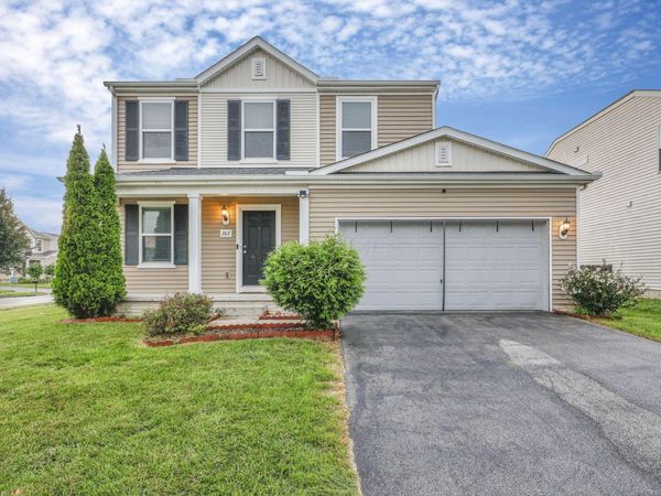 207 Long Cay Lane, Reynoldsburg, OH 43068